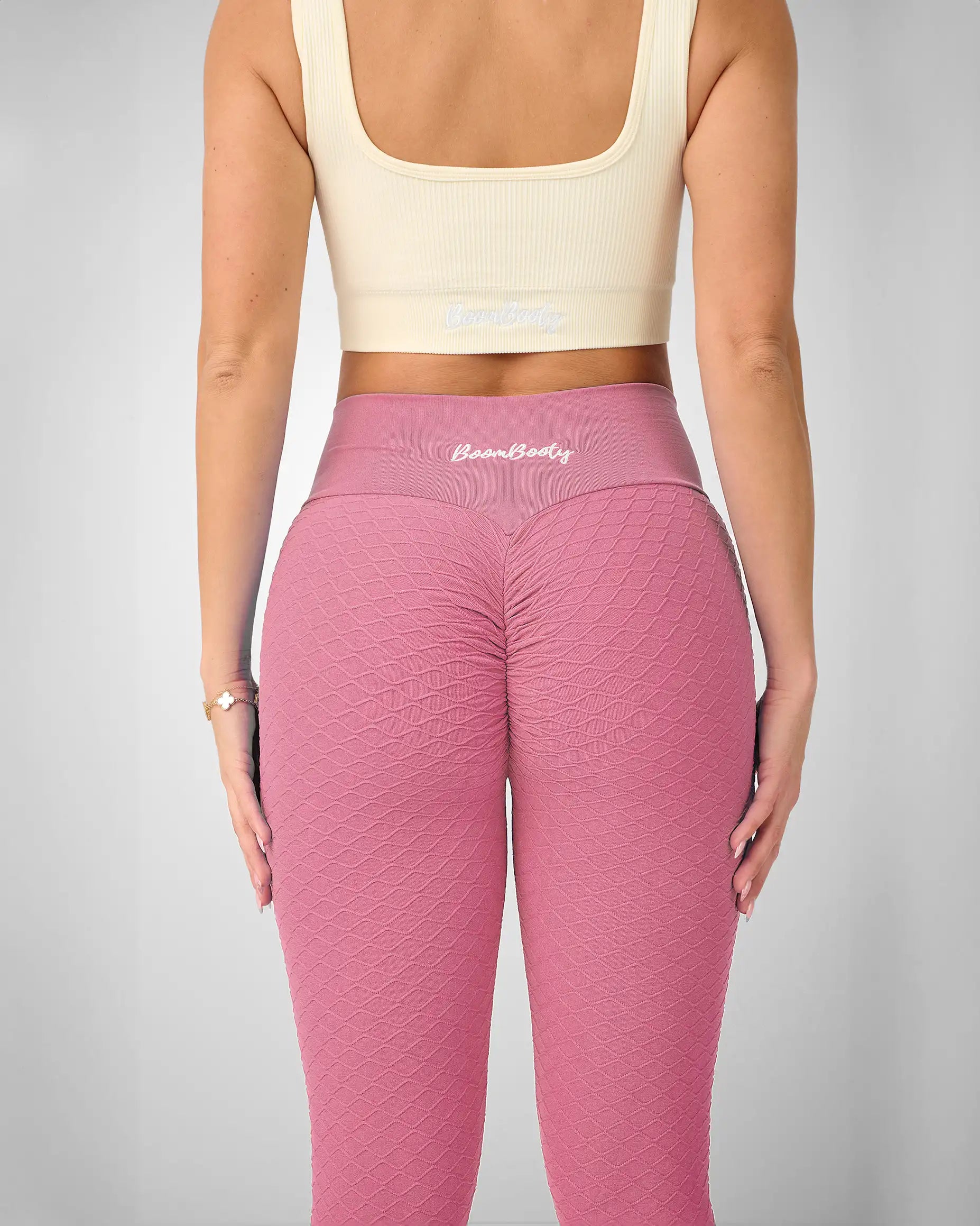 #color_pink#bildinfo4