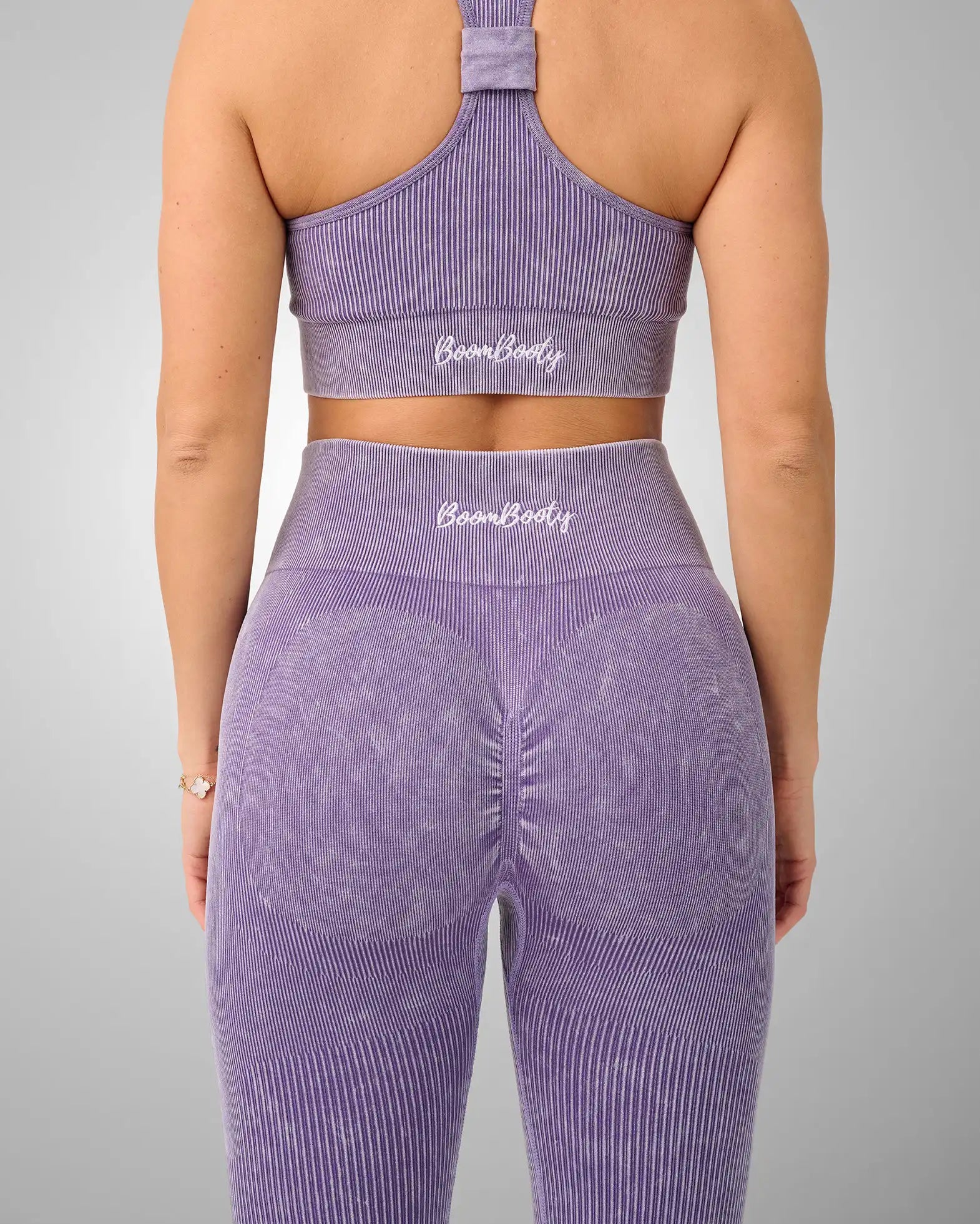 #color_lavender#bildinfo4