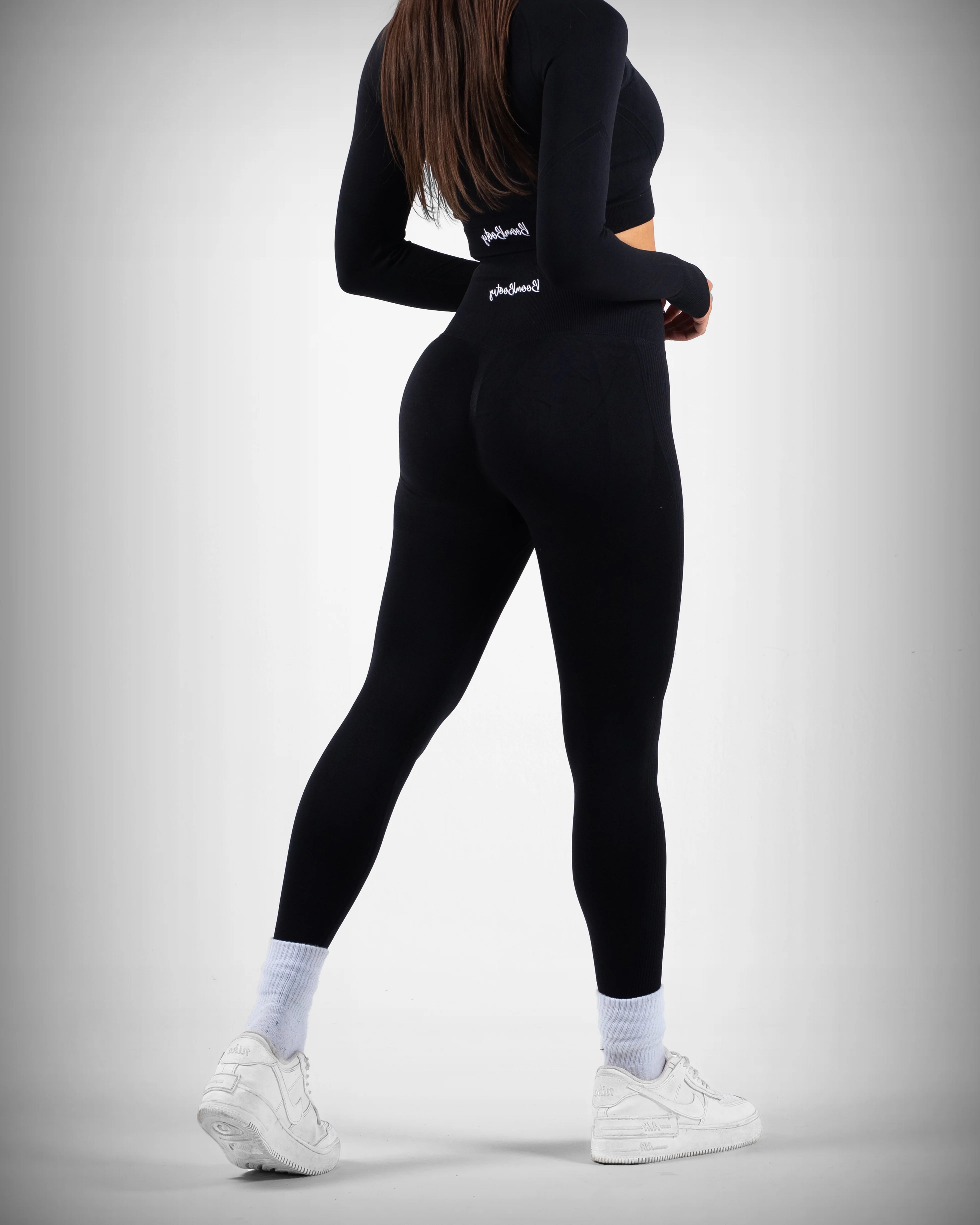 #color_black#bildinfo4