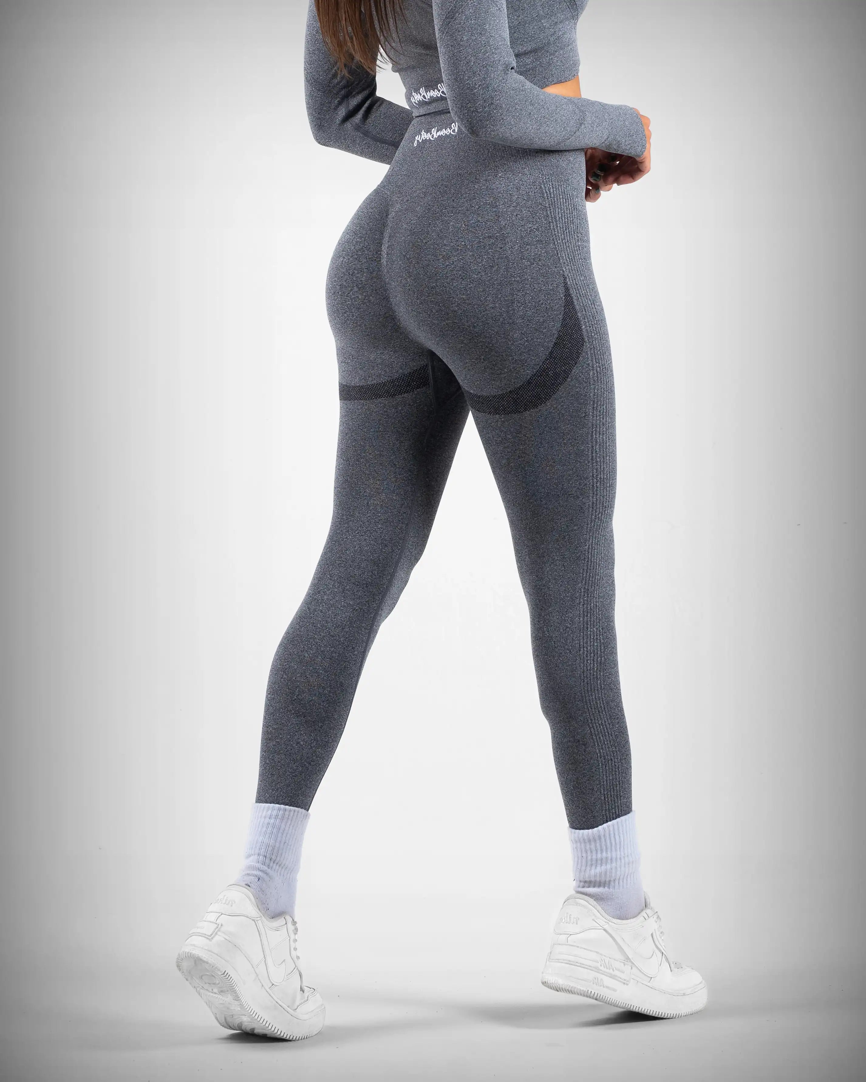 #color_grey#bildinfo4