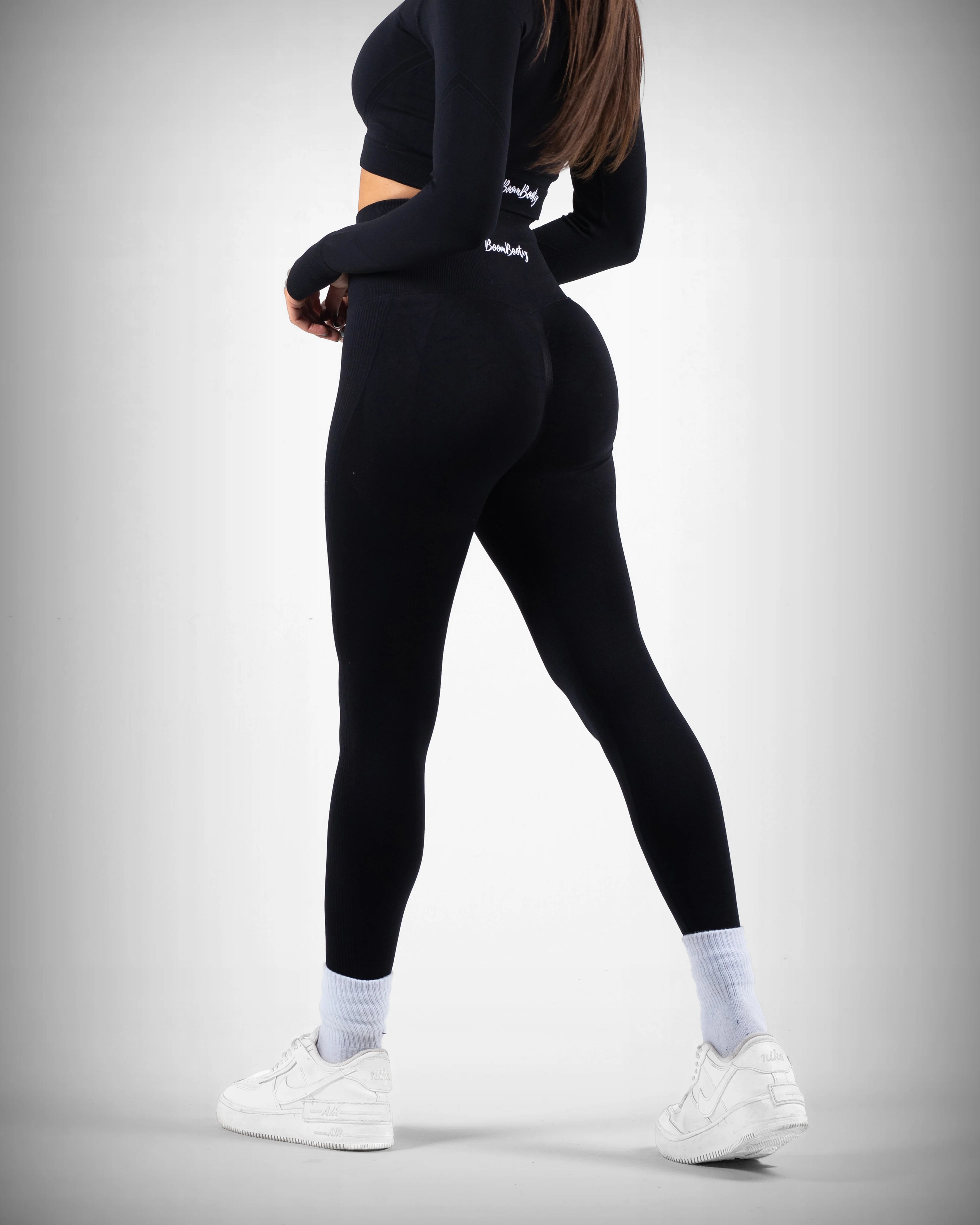 BoomBooty ™ - Push Up Leggings (@boombooty.de)'s videos with you want  me.crickets - isabella 🥸